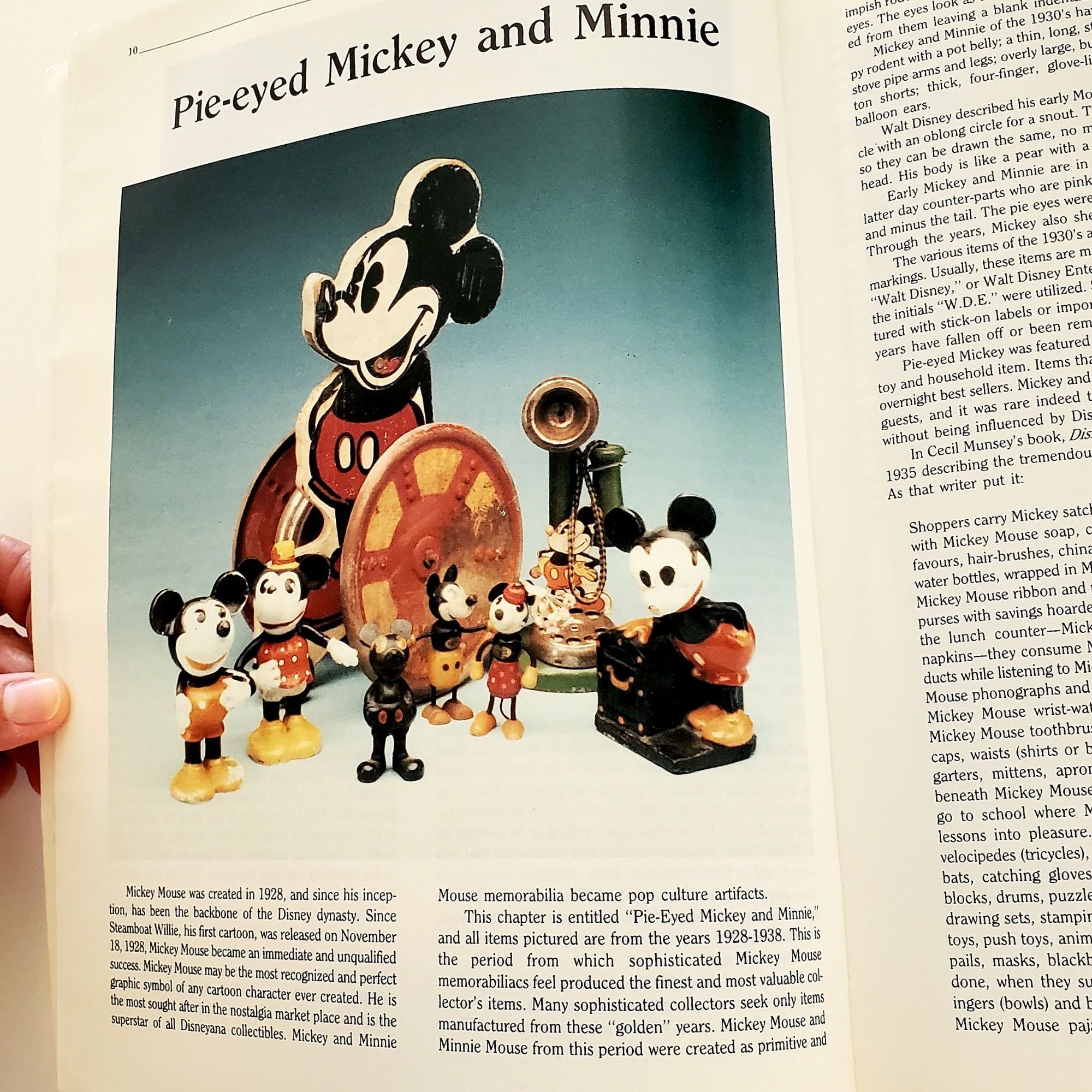 Disney Collectibles Book, Disneyana, Stern's Guide to Disney Collectibles  1989, Michael Stern
