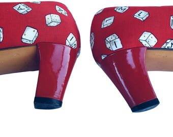 Vintage 1980s Bruno Magli Red Novelty Print Pumps Italy Sz 7.5 Dice
