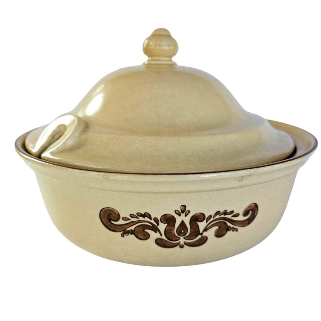Vintage 1970s Pfaltzgraff Village 3 Qt Casserole With Lid