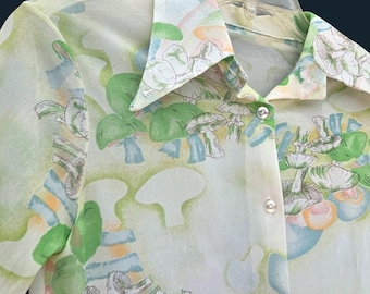 Camisa de nailon verde transparente unisex con estampado psicodélico de setas, estilo años 70, talla S