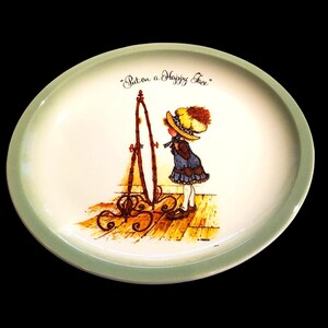 1972 Holly Hobbie Plate Collector&#39;s Edition Put on a Happy Face 10.5&quot; Prairie