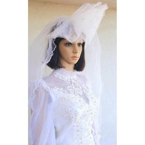Vintage Bridal Veil 80s White Wedding Veil Net with P… Gem