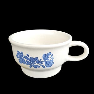 Set of 6 Vintage Pfaltzgraff Yorktowne Ceramic Coffee Cups Blue Floral 8 Oz 70s