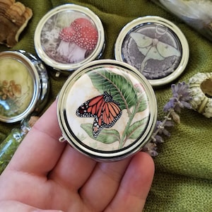 Monarch and Milkweed Pill Box - Case - 3 compartment - Pocket - Purse - Carry - Small - Compact Mirror