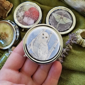 Boîte à pilules Harfang des neiges - Étui - 3 compartiments - Poche - Sac à main - Sac de transport - Petit - Miroir compact - Spirit Animal