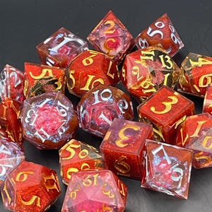 Gothic Belle Dice Set – Handmade Sharp Edge Resin D&D Dice with Rose Inclusions and Gold or Silver Numbers – Grim Tidings Rose Red