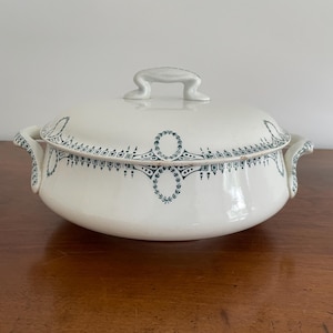 Antique French Ironstone Soup Tureen St Amand Terre de fer