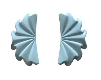 Poteaux symétriques | Boucles d'oreilles bijoux fantaisie fan blanc vintage des années 80, années 90, nagel