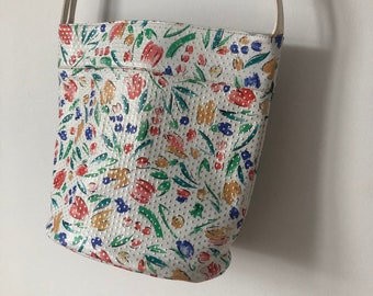 90s floral bucket bag cross body strap white vegan faux leather vinyl purse vintage magnet snap closure