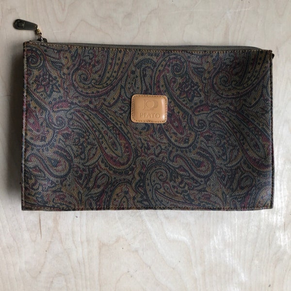 Paisley Clutch | 80s vintage hand bag pouch zipper closure patent leather beige rectangle unisex femme