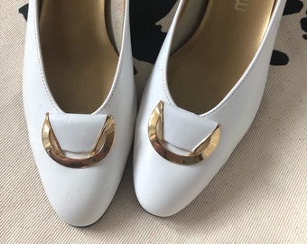 7.5 | Deadstock Pumps white leather rounded toe block heel formal professional office lunch date shoes 80s 90s vintage mint condition