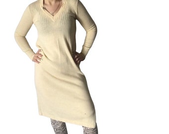 Knit Sweater Dress | 70s vintage v neck long sleeve stretch to form midi length ivory cream 1970s medium M 8 9 10