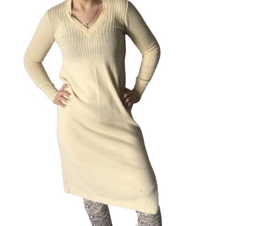 Knit Sweater Dress | 70s vintage v neck long slee… - image 1