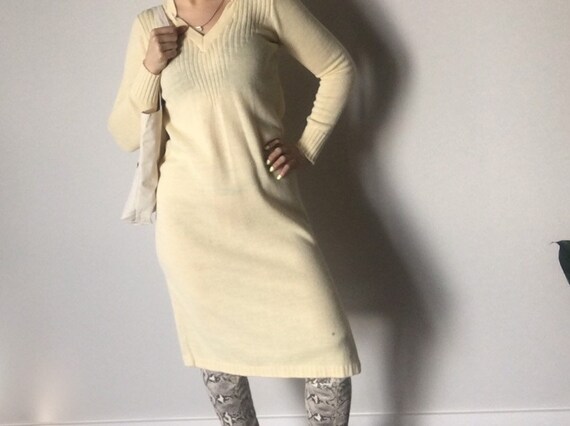 Knit Sweater Dress | 70s vintage v neck long slee… - image 3