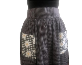 Qulited Maxi Skirt | 70s vintage high waist long cotton handmade cottage core prairie black and white daisy L large print pockets polka dot