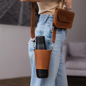 Leather water bottle holder, Crossbody water bottle carrier, Bottle holder with strap, Leather bottle sling, Festival bag with bottle holder
