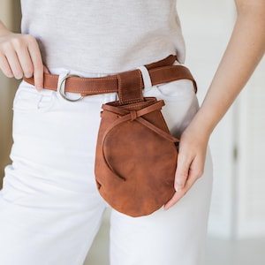 Leather renaissance belt pouch, Medieval belt and pouch, Cosplay belt and pouch, Belt pouch larp, Leather medieval belt, Drawstring bag