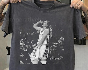 Paige Bueckers Vintage Shirt, Retro Basketball Graphic Tee, Vinatge Fan Apparel