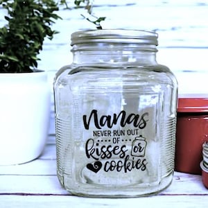 Nana&#39;s Cookie Jar | Personalized Cookie Jar | Grandma Gift | Laser Engraved Gifts | Glass Cookie Jar | Custom Cookie Jar | Mother&#39;s Day Gift