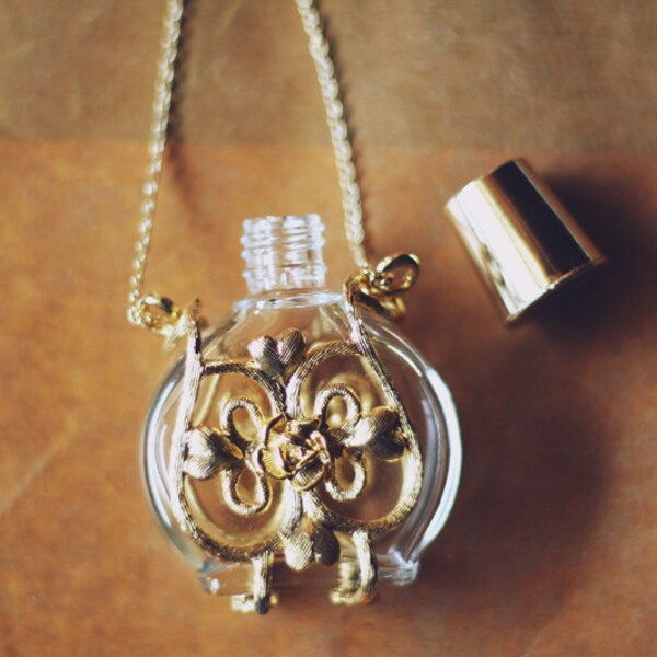 gold perfume bottle necklace (16k gold plated chain)