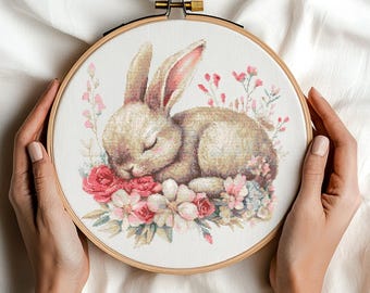 Modèle de point de croix avec lapin endormi et fleurs à télécharger au format PDF - Modèles imprimables de point de croix avec un lapin mignon - broderie vintage Pattern Keeper