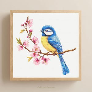 Pimpelmees en bloesem kruissteekpatroon PDF download afdrukbare pimpelmees kruissteekpatronen lente vogels patronen kersenbloesemtak