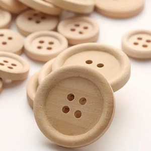 Natural Wooden Buttons – 20mm | 6 pcs | 4-Hole Craft Buttons for Sewing, Knitting & DIY Projects