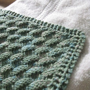 Knit Washcloth Pattern..Basket Weave on Diagonal with Eyelet Border image 3