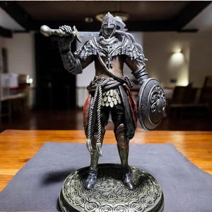 Elden Ring Vagabond Knight Statue – 20cm Collectible Figure for Gamers & Fans