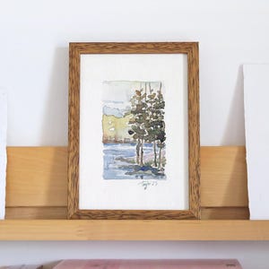 Dipinto ad acquerello originale con cornice, vista mare e pini - Opera d'arte di piccole dimensioni, decorazione murale unica fatta a mano - Regalo per la casa costiera