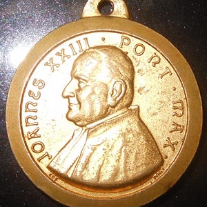 Charm Pendant St. John XXIII pope Relic - Medium Size