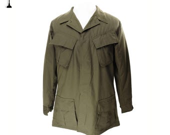 Vintage 1970 US Army Jacket: Olive Green Cotton Combat Uniform