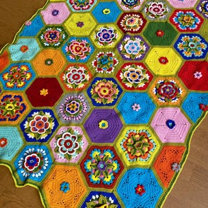 Colourful Crochet Pattern Blanket Flower Floral