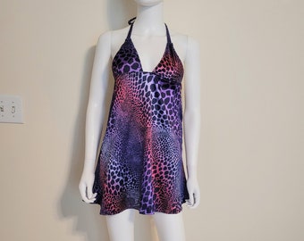 Vestido halter estampado morado