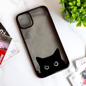 かわいい黒猫のiPhone用クリアスマホケース