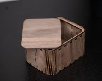 Gift box with lid for birthdays, jewelry, and much more. Customizable