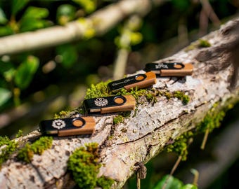 Memoria USB de madera con tu logotipo: grabado personalizado (nombre, logotipo, boda, etc.). Natural. Elegante. Personal. 32 GB USB 3.0.