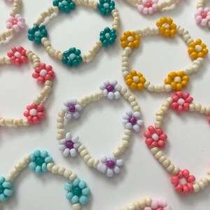 Girls Daisy Chain bracelets - beaded bracelet - back to school - best friend bracelets - kids beaded jewelry - gift for little girls - niece