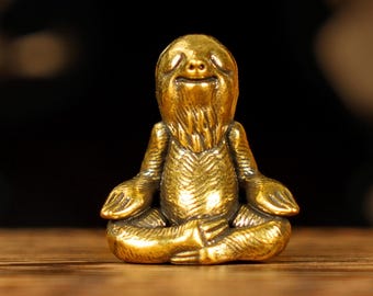 Brass Meditating Sloth Figurine – Retro Style Zen Collectible Animal Sculpture
