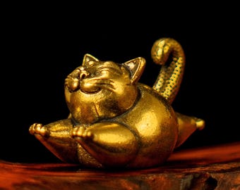 Retro Brass Fat Cat Statue – Chubby Adorable Desk Buddy Gift