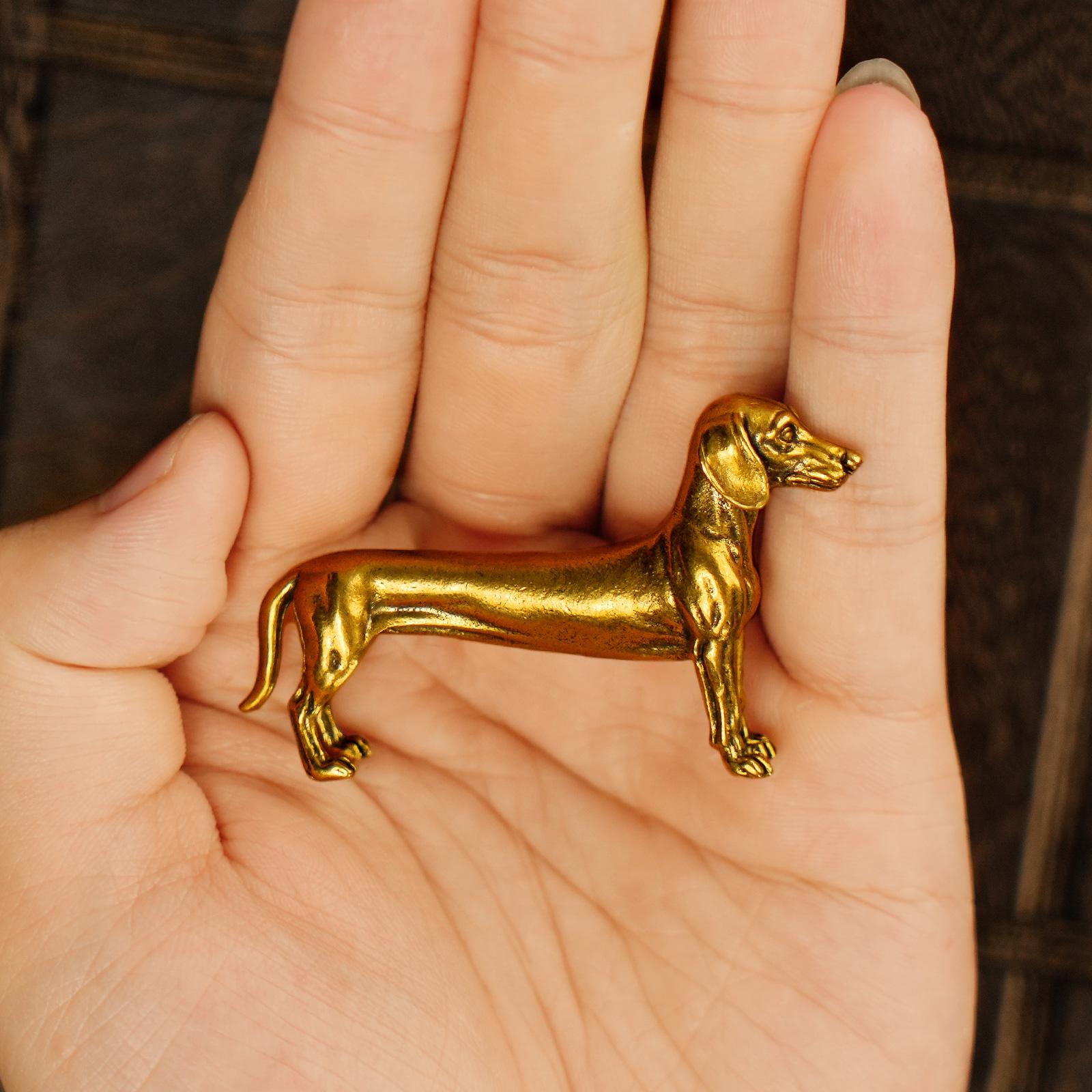 真鍮製のダックスフントの置物：ヴィンテージのデスク＆棚装飾 - Etsy 日本