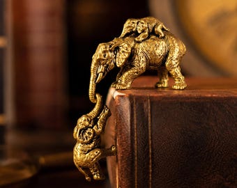 Mini Brass Elephant Family Figurine, Detachable Three-Elephant Design Tender Little Bond