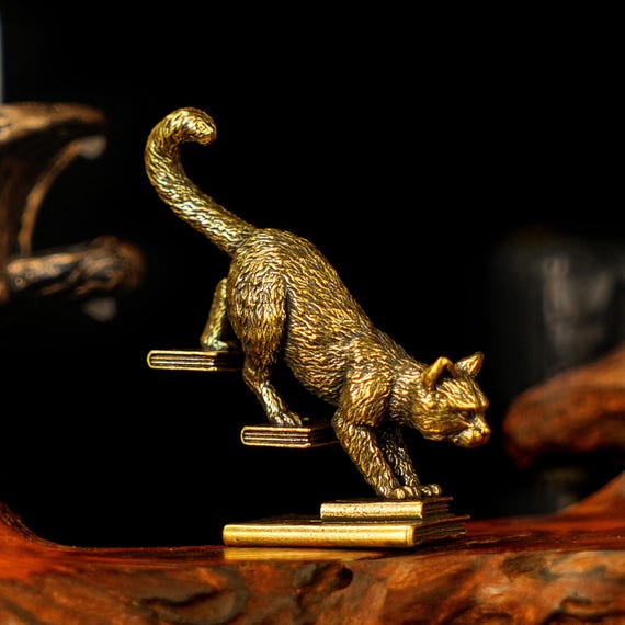 Solid Brass Walking Down Stairs Cat Figurine – Retro Playful Feline Sculpture Home Decor