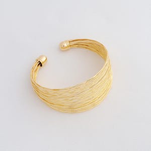1 pcs Dainty Gold Line Bangles,18K Gold Filled Wide Bangles,Open Bangles,Gift for Her,61x58x34mm