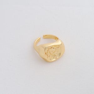 1 pcs Gold Signet Ring,18K Gold Filled Thick Gold Ring,Adjustable Ring,Gifts for Her,Open Ring,Statement Ring,