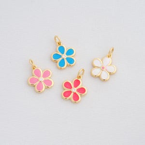 1 pieza de dije de flor esmaltada, colgante de planta relleno de oro de 18 quilates, suministros de joyería DIY, 17 x 11 x 1,7 mm