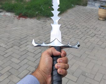Réplica de demonio de fantasía oscura hecha a mano: pieza coleccionable de acero al carbono, accesorio gótico para cosplay, pieza de exhibición artesanal.