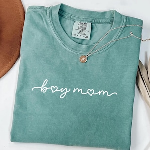 Comfort Colors® Vintage Boy Mom Shirt: Short&Longsleeve, Cute Boys Mom Shirt, Christmas Gift for Mom, New Mom Gifts for Mom