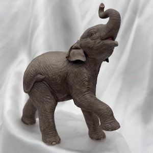 Vintage 1992 Lenox Smithsonian Asian Elephant Porcelain Figurine – Trunk Up, Handcrafted in Thailand