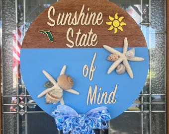 Summer State of Mind Wreath: Florida Seashell Door Hanger